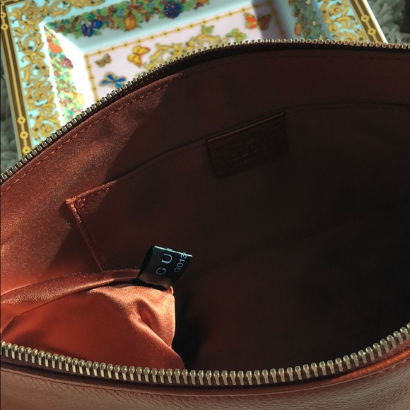 GUCCI Authentic Orange Leather Large Clutch - Picture 8 of 8